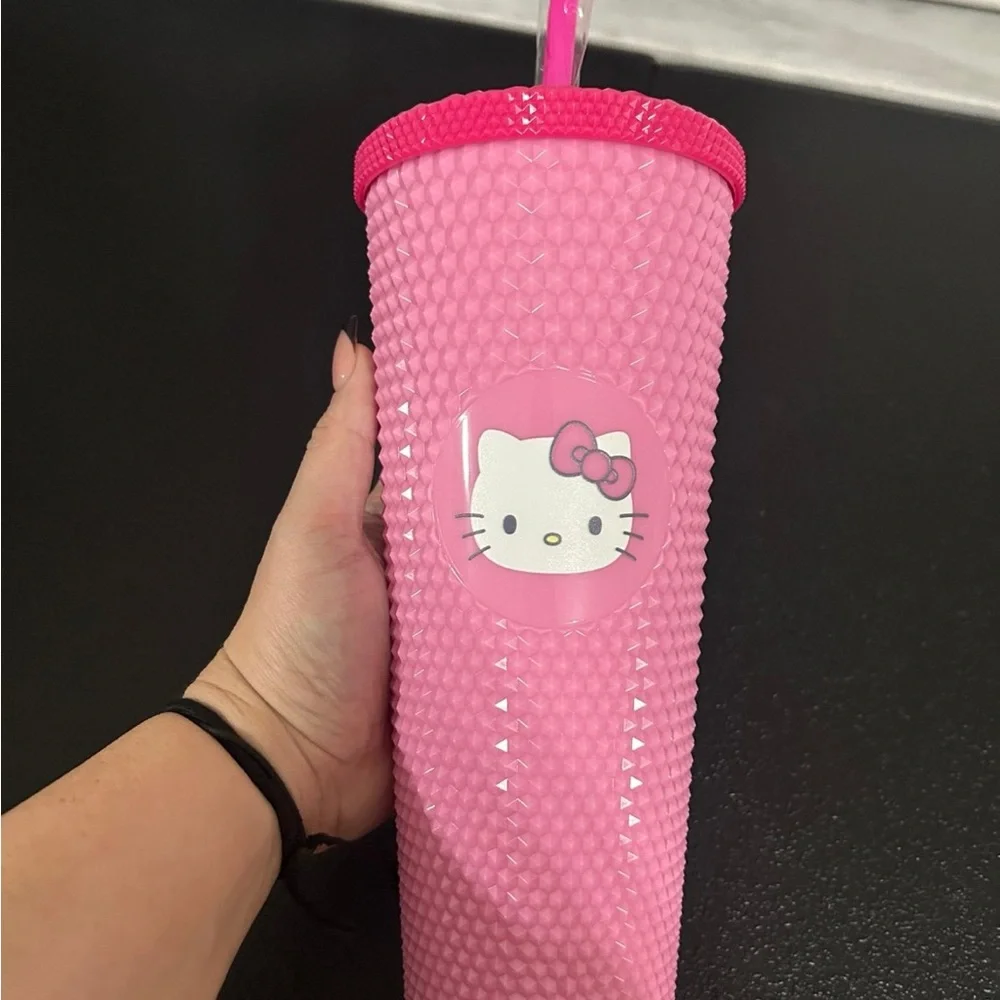 Hello Kitty Pink Disposable Tableware Set
